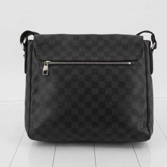 Louis Vuitton Damier Graphite Messenger Shoulder Bag - Picture 2 of 9